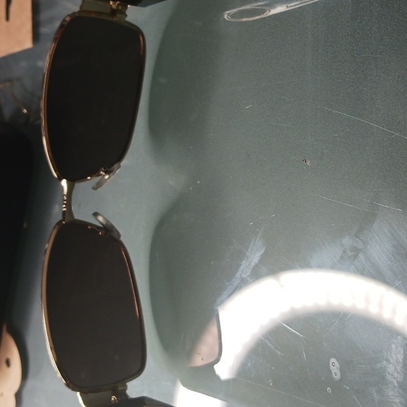 Sunglasses Dior - Picture 9 of 11